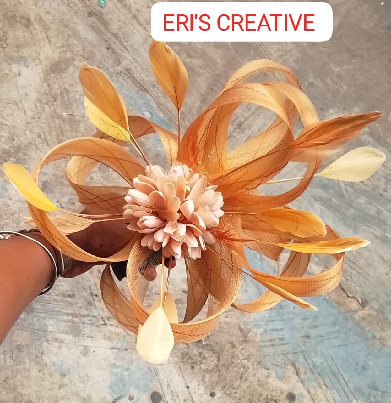 Gold Fascinator